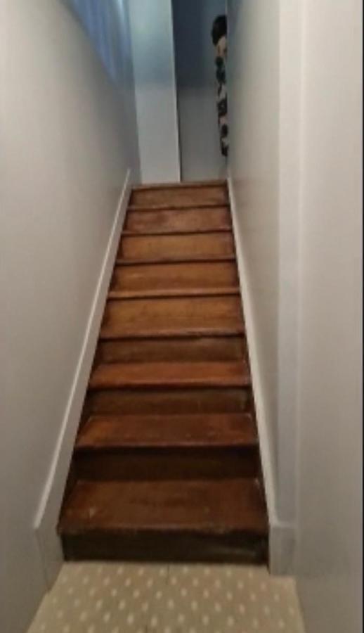 Beau Meuble 2min Du Moulin Rouge Appartement *